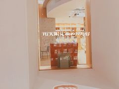 -新华文创·光的空间