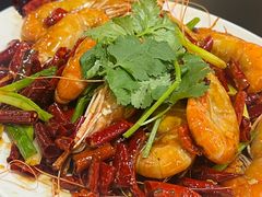 -曼听小寨海鲜烧烤·大连辣炒大王(盖州街店)