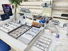 -视野联行眼镜·蔡司·尼康战略合作店(城西银泰店)