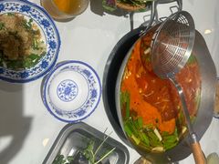 -王奋斗贵州酸汤牛肉火锅