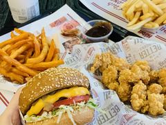 -The Habit Burger Grill 哈比特汉堡(爱琴海店)