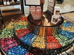 -Laderach 莱德拉(上海环贸iapm店)