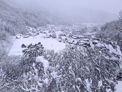 -白川乡与五箇山的合掌构造村落