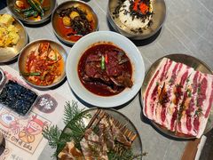 -草家酱蟹炭火烤肉店(珲春南路一店)
