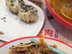 -小杨生煎(金山百联购物中心3楼店)