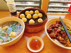 -佬钱湾仔(衣裳街店)