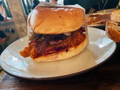 手撕猪肉汉堡-RAC BAR(安福路店)