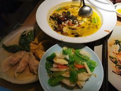 -宽鲜锅贴家常菜(永旺东部购物中心香港中路店)