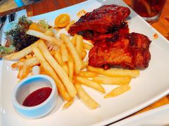 BBQ豬肋骨伴薯條-地中海休闲餐厅