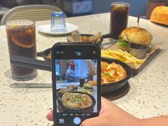 -必胜客(WOW中心城店)