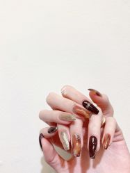 -LISSOM莉森 Nail ·美甲美睫原创定制店