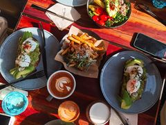 牛油果温泉蛋吐司-O'mills Sourdough Bakery&Bistro(永嘉路店)