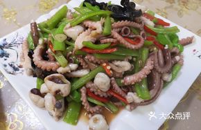 Spicy Stir-fried Octopus
