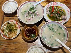 -老方桌烂蹄花川菜馆(九龙坡店)