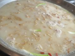 -老来福·非遗酸汤兔(凯旋路店)