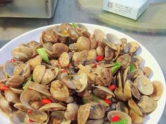 -四川小胡子海鲜(丁村万人海鲜广场店)