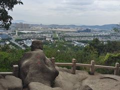 -灵岩山风景区
