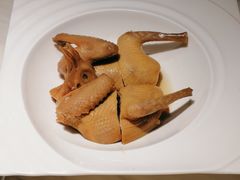 梅子乳鸽-陶陶居酒家(新天地店)