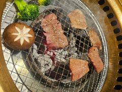 -山川小町·极番烧肉(新地假日广场店)