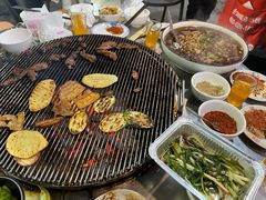 -小辣椒汤锅烧烤(温泉南街店)