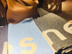 -Acne Studios(芮欧百货店)