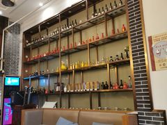 等位区-仁虎老火锅(黄泥磅店)