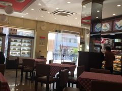 -红宝石·鲜奶小方·海派西点房(南丹店)