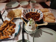 -黄记煌三汁焖锅(新佳丽江汉路店)