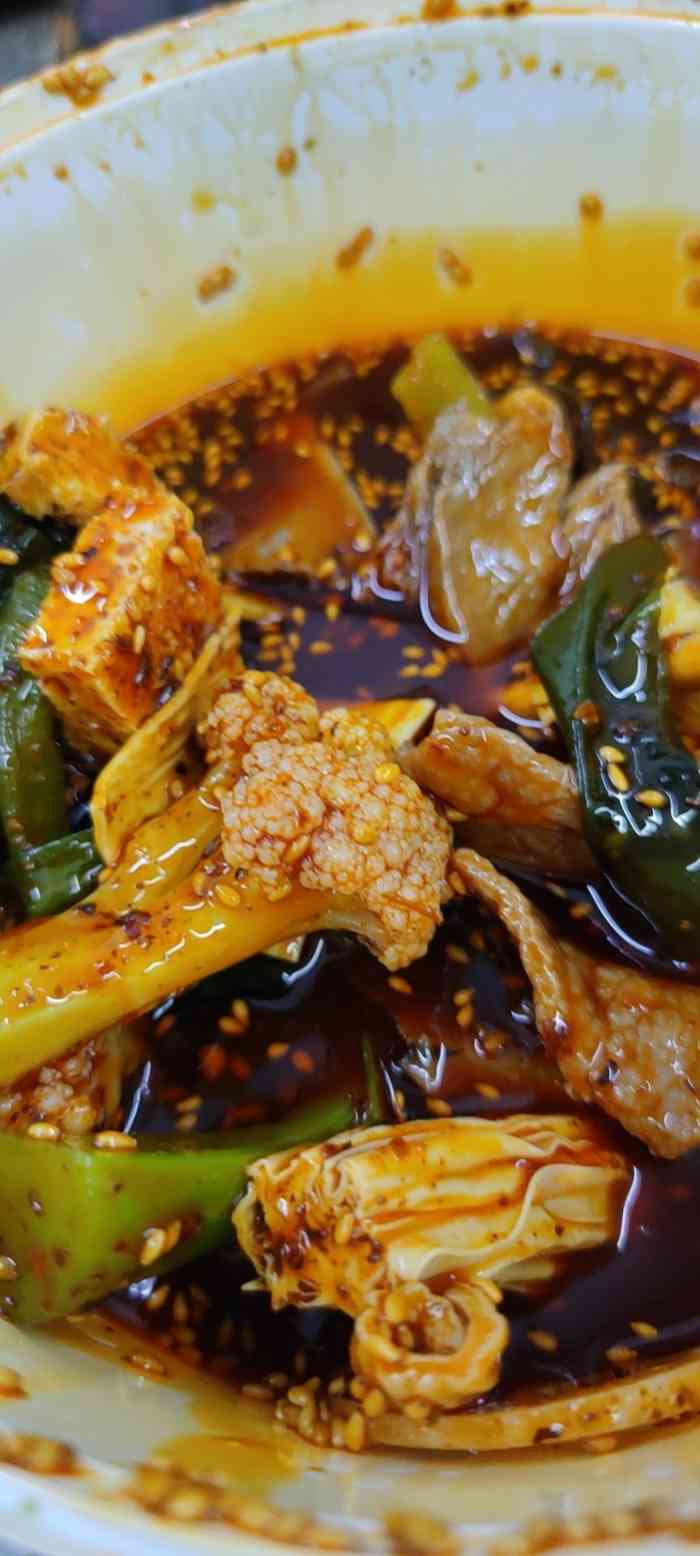 范四娘钵钵鸡(花牌坊店)-"离家很近很近很近几乎都是自提菜品质量.