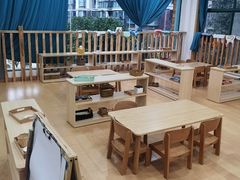 -蒙蒙狮蒙台梭利儿童之家