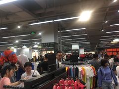-王府井奥莱临潼小镇(临潼店)