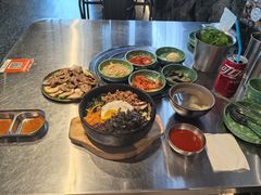 -欧巴炭烤肉오빠숯불구이(南京东路店)