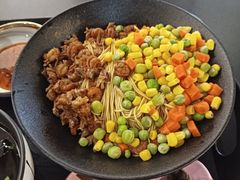 秘制小龙虾拌面-贡梅老面馆·蟹粉面·无锡特色小吃(南长街主推店)
