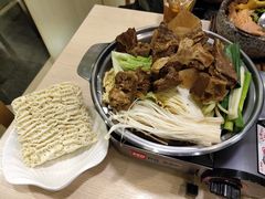 惹味牛腩火锅-佰搭果·广式茶餐厅(西华路店)