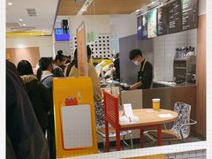 大堂-麦当劳(百联西郊购物中心店)
