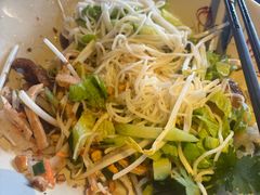 -大头虾越式风味餐厅(光明广场店)