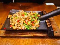 -三湘四水湖南特色餐厅(颐景公寓店)
