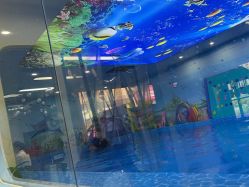 -鲸鱼堡亲子恒温泳池游泳俱乐部(彰泰天街店)