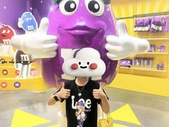 -m豆巧克力世界(上海世茂广场店)