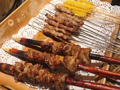 -聚串门儿·东北烧烤(信义坊店)