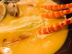 -鲜入围煮花胶鸡海鲜火锅