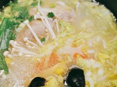 -花馬肆.云南过桥米线(汉神购物广场现场熬汤店)