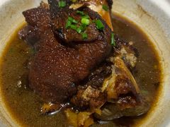 -老码头黑皮肘子锅包肉(赣水路店)