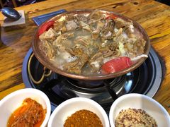 -阿婆情腊排骨火锅(金虹路店)