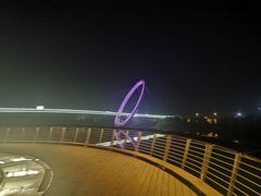 -南京眼步行桥