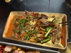 -何师烧烤Pro ··江湖川菜·小龙虾·精酿啤酒(太古里旗舰店)