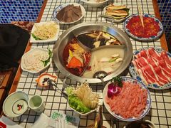 -山悦里 山野·鲜火锅(罗斯福广场店)