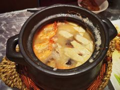 海鲜砂锅粥-官塘鱻鱻鱼生·潮汕生腌·砂锅粥(西马路总店)