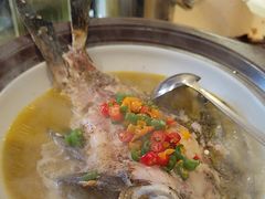 -洋沙湖湖色生鲜主题餐厅