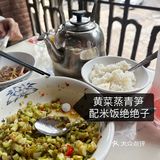 感觉没有是长沙人做不到的！居然还有这么大的一个蒸菜市场